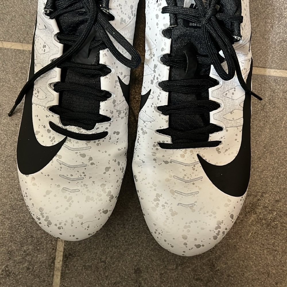 Nike men’s Size 9.5 Zoom Rival Track Field Shoes Spikes Running Cleats White - Picture 2 of 7